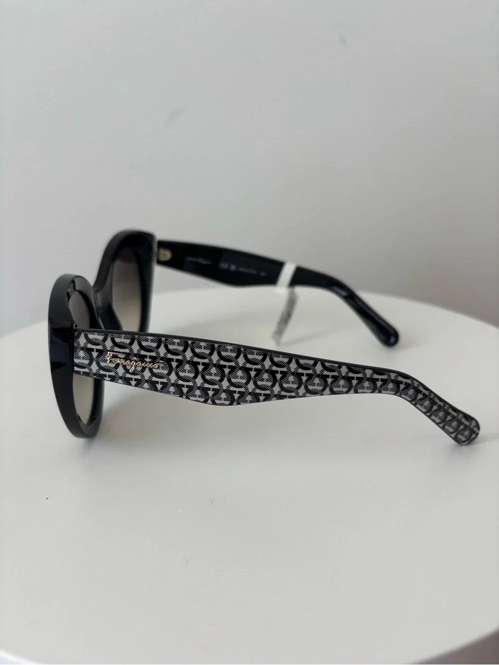 NWT Salvatore Ferragamo Black Cat-Eye Sunglasses